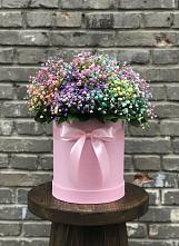 Цветочная композиция из Гипсофила и Розы в шляпной коробке в Лапино
