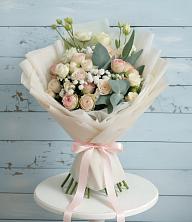 Букет цветов из:  Розы и Лизиантусы в Лапино