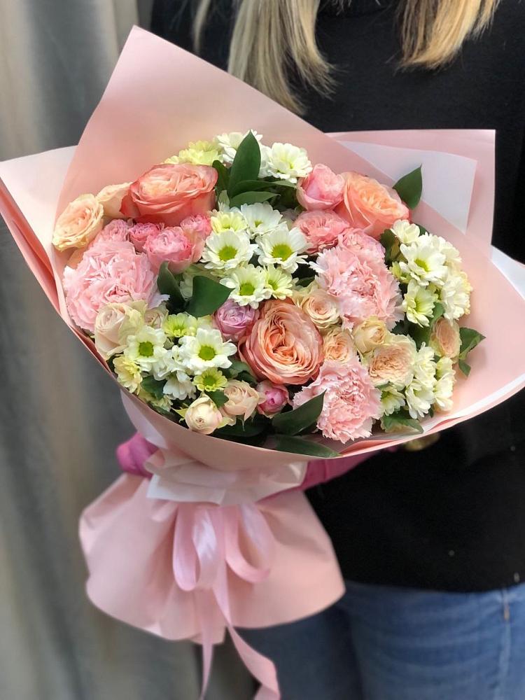 Букет цветов из: Гвоздики, Розы и Хризантемы в Лапино