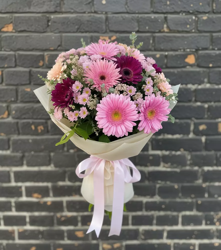 Букет цветов из: Герберы и Хризантемы в Лапино