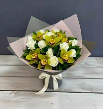 Букет цветов из:  Орхидеи и Розы в Лапино