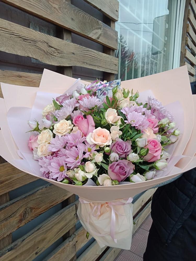 Букет цветов из: Розы и Хризантемы в Лапино