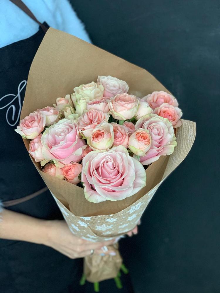 Букет цветов из: Хризантемы и Розы в Лапино