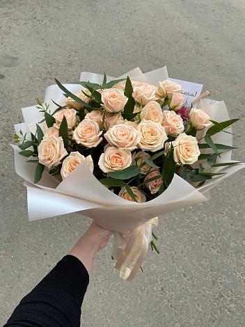 Букет Кремовые розы Латте в Лапино
