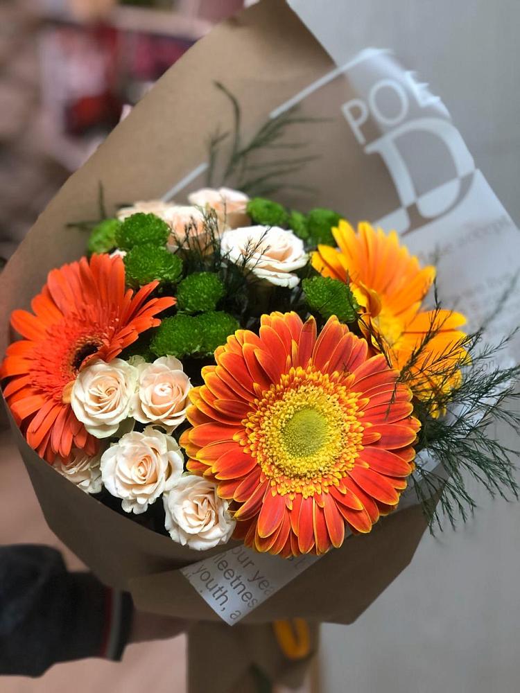 Букет цветов из: Герберы, Хризантемы и Розы в Лапино