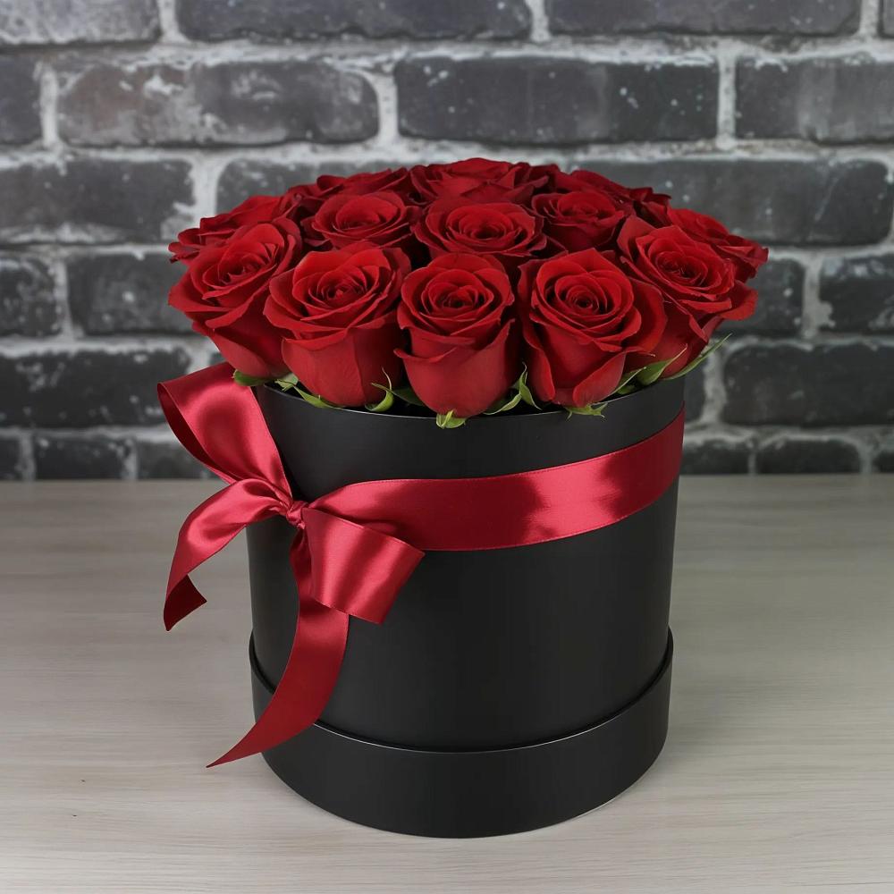 Цветочная композиция из Розы в шляпной коробке в Лапино