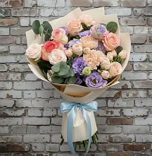 Букет цветов из:  Розы, Лизиантусы и Гвоздики #REPLACE_PRED# Лапино