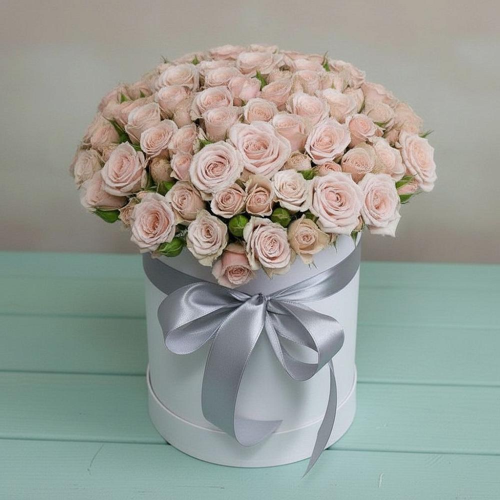 Цветочная композиция из Розы в шляпной коробке в Лапино